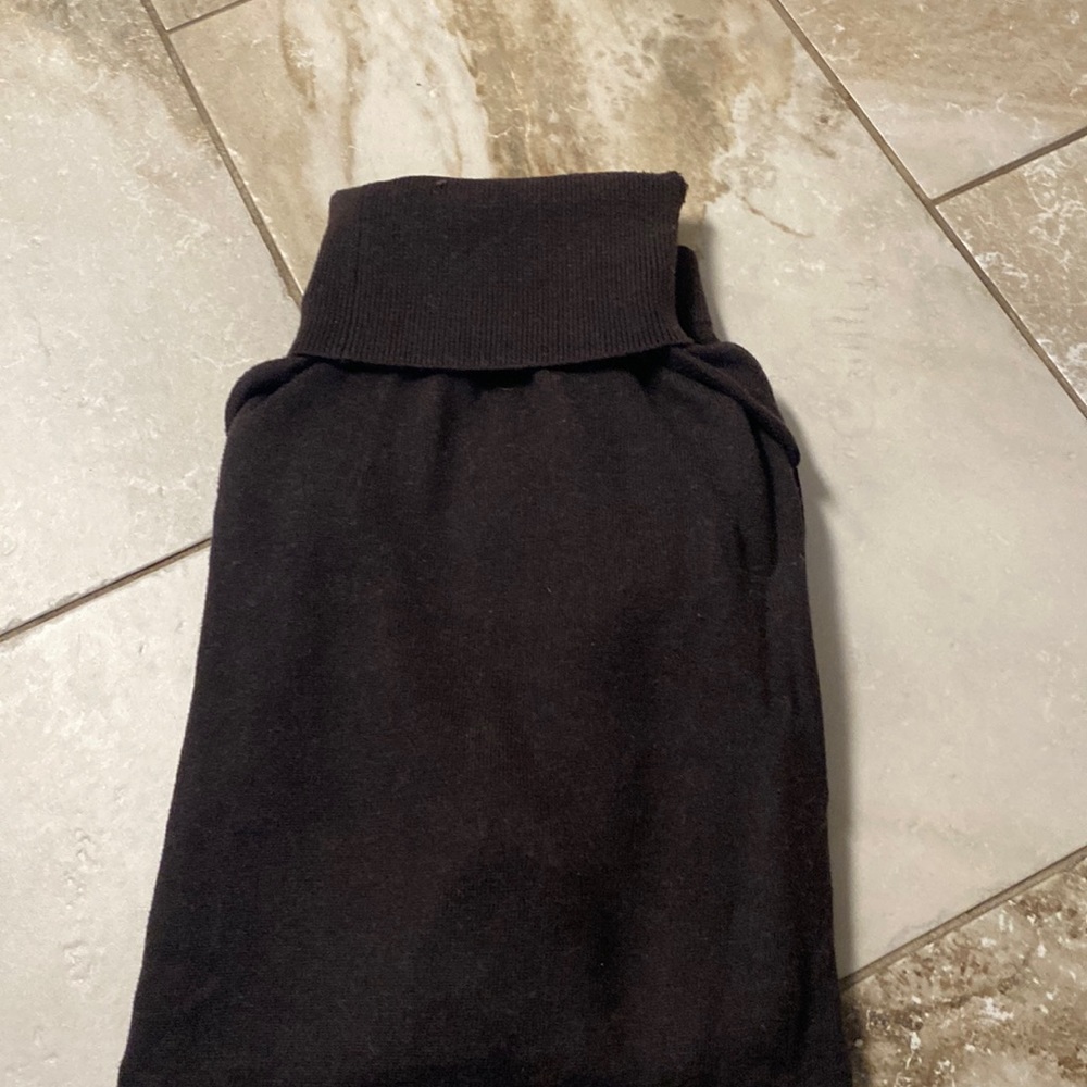 Men size large turtleneck sweater